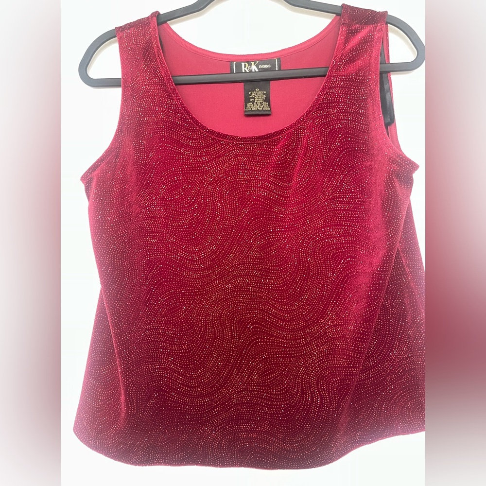 Women's Red Sleeveless Top